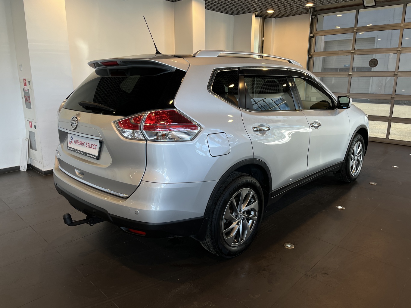 NISSAN X-TRAIL