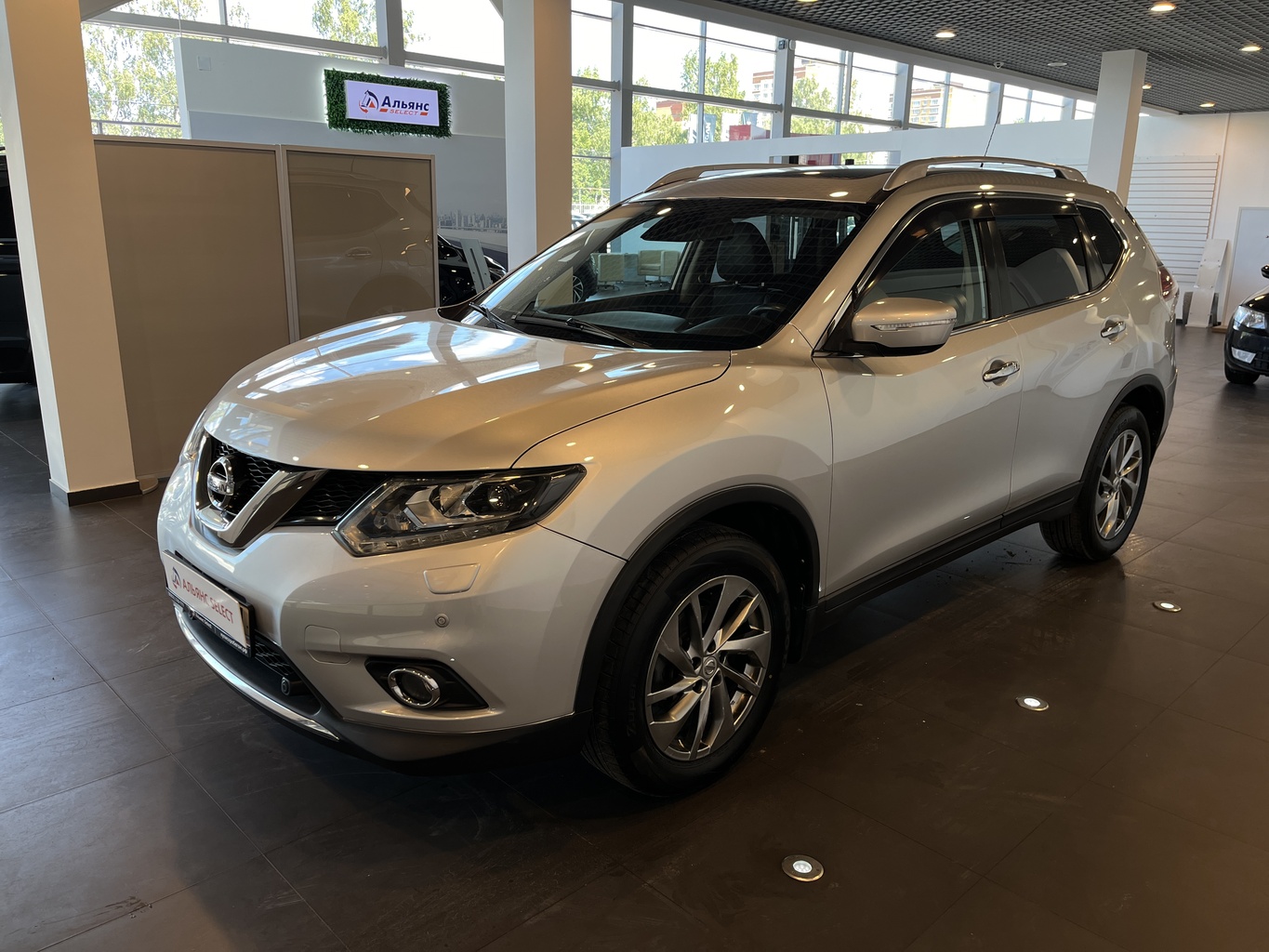 NISSAN X-TRAIL