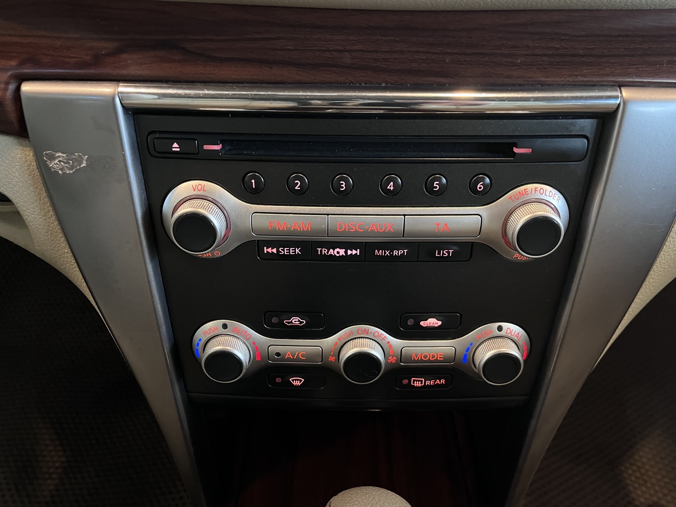 NISSAN TEANA