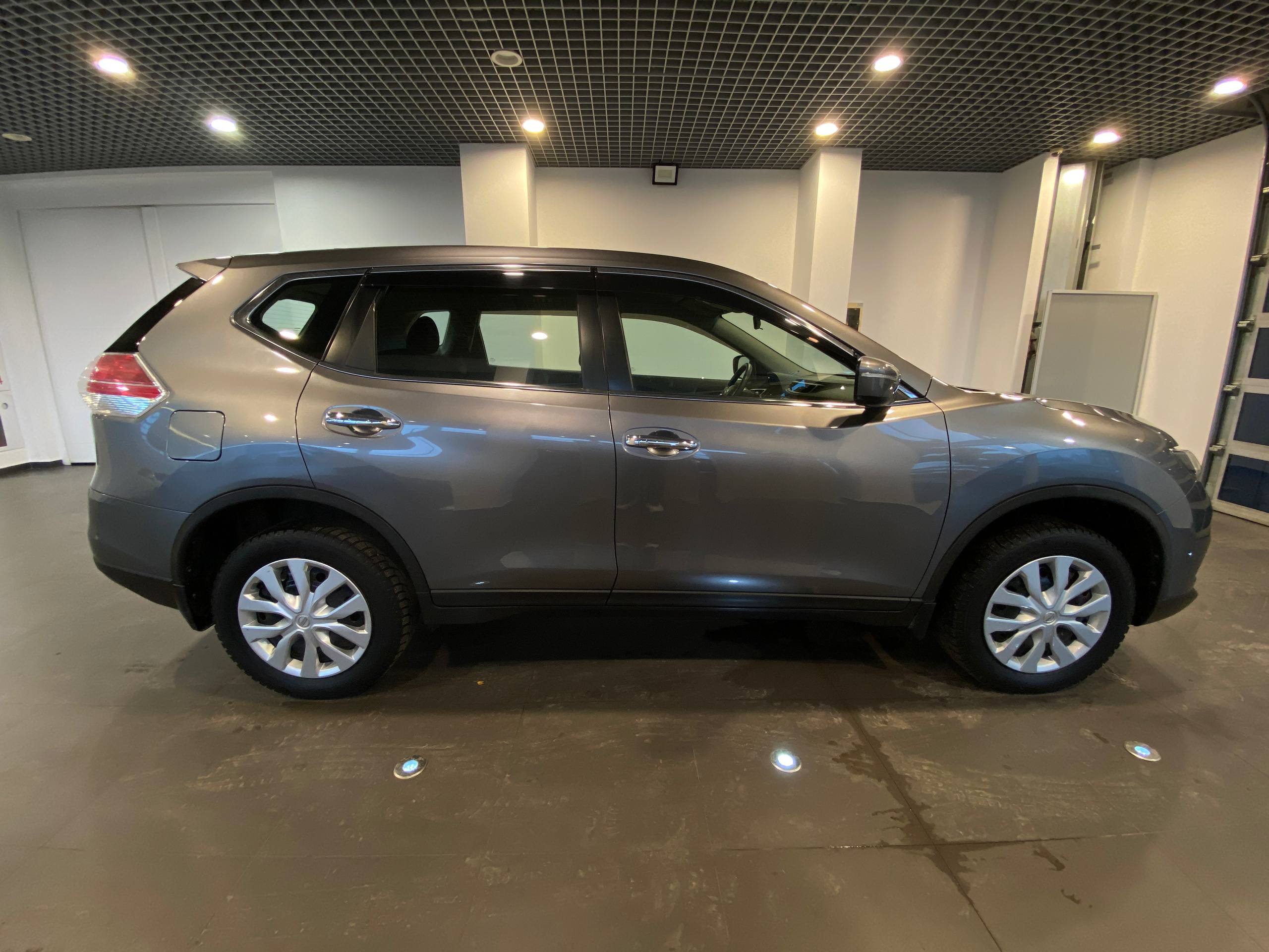 NISSAN X-TRAIL