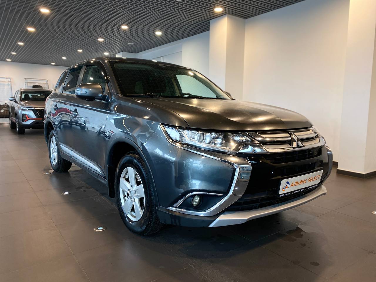 MITSUBISHI OUTLANDER