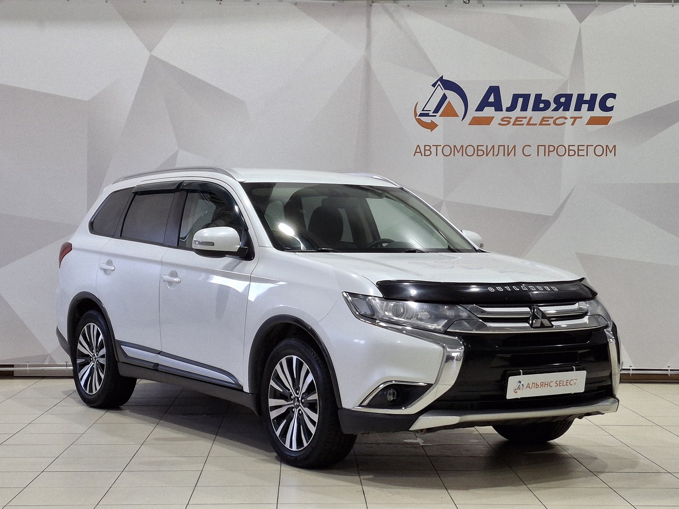 MITSUBISHI OUTLANDER