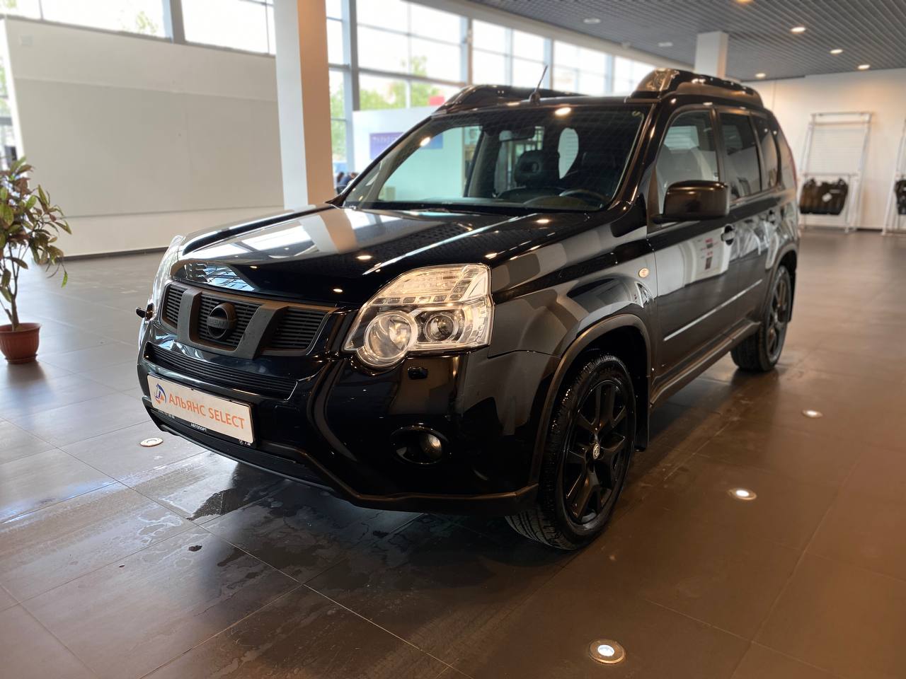 NISSAN X-TRAIL