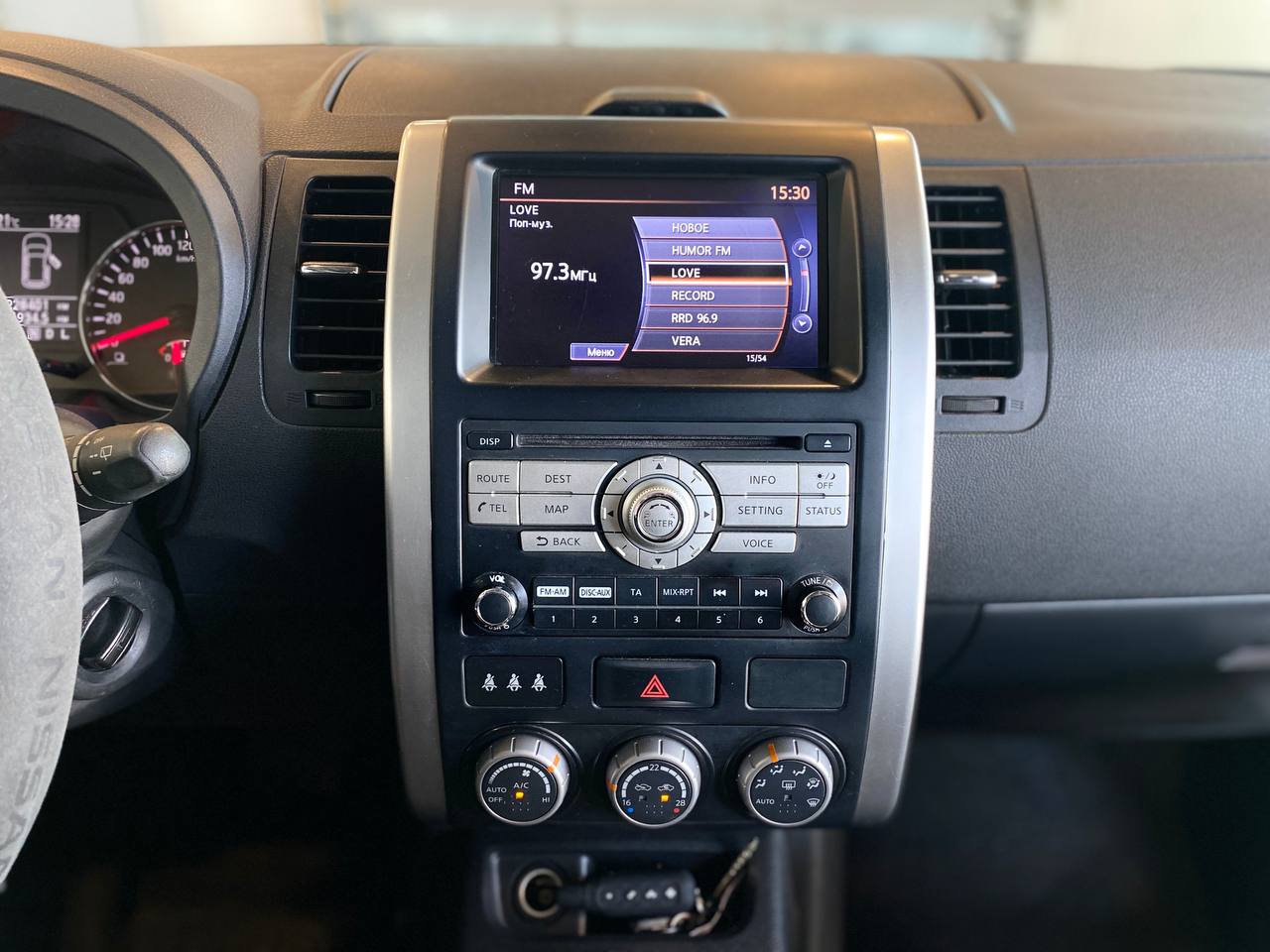 NISSAN X-TRAIL