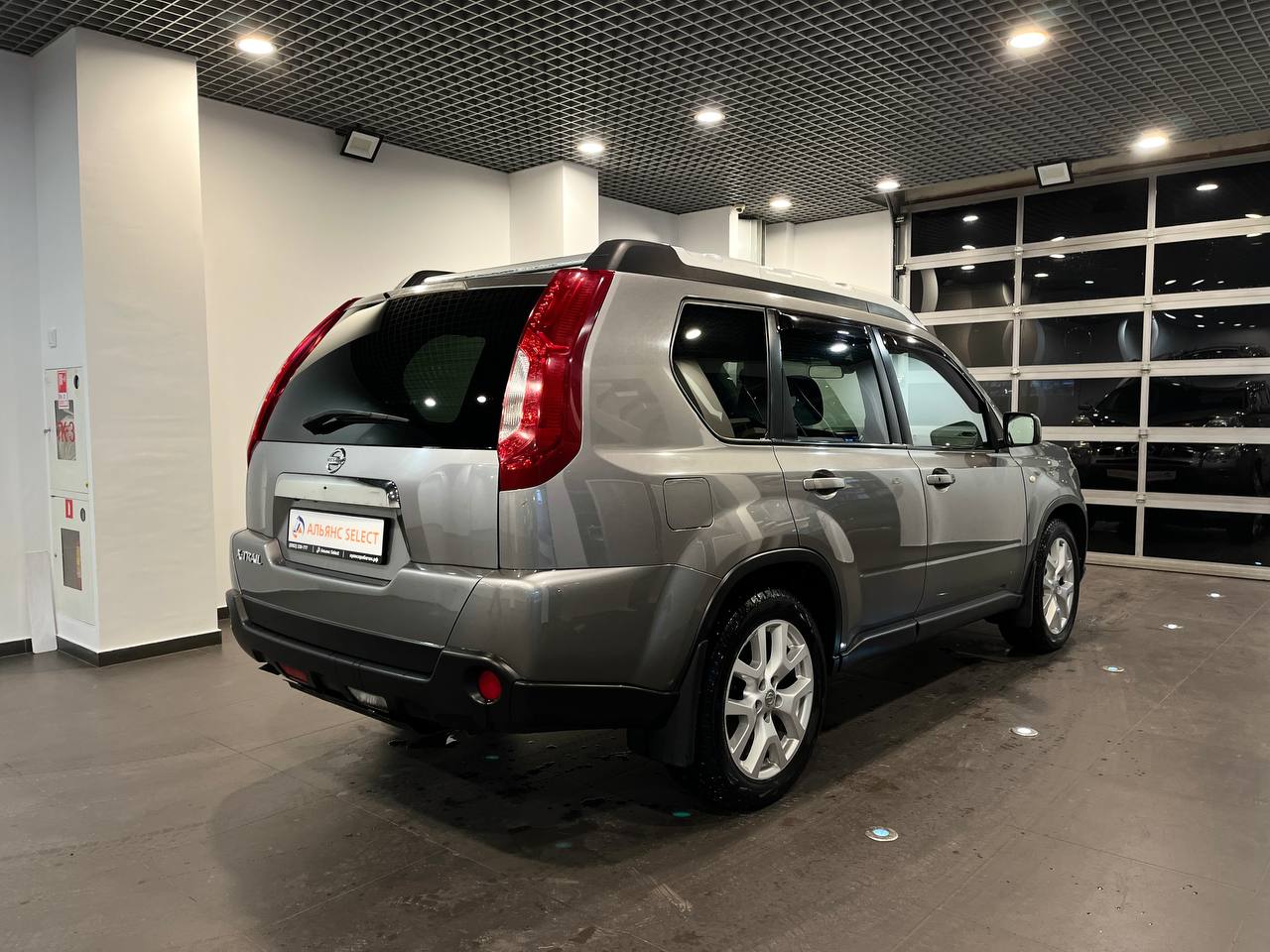 NISSAN X-TRAIL