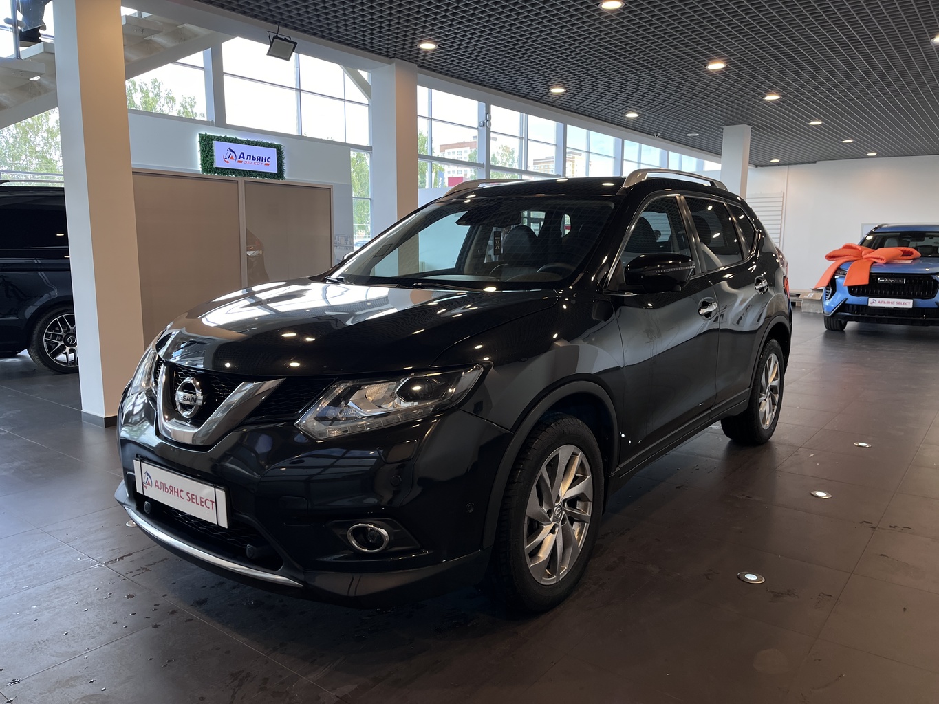 NISSAN X-TRAIL