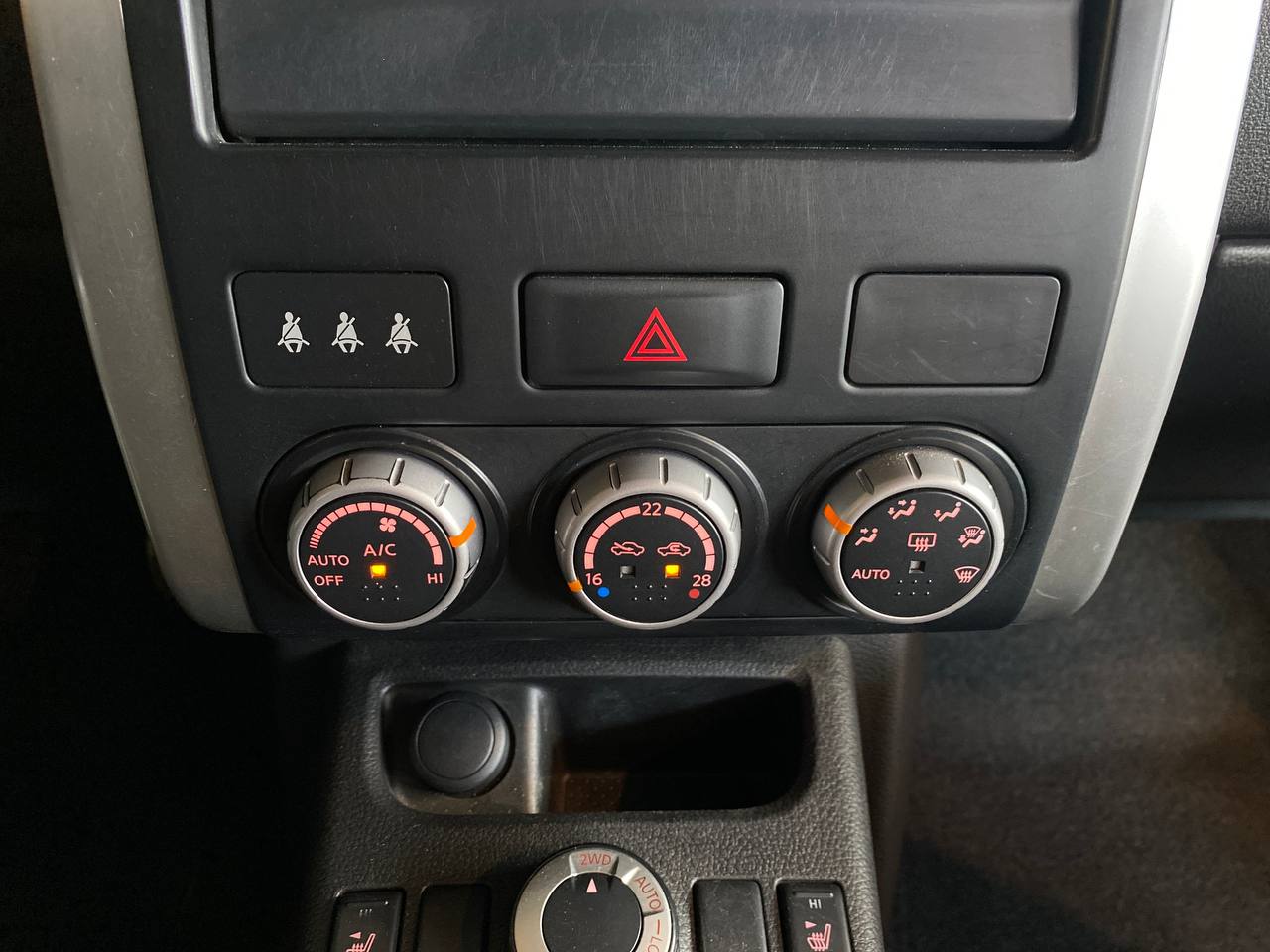 NISSAN X-TRAIL