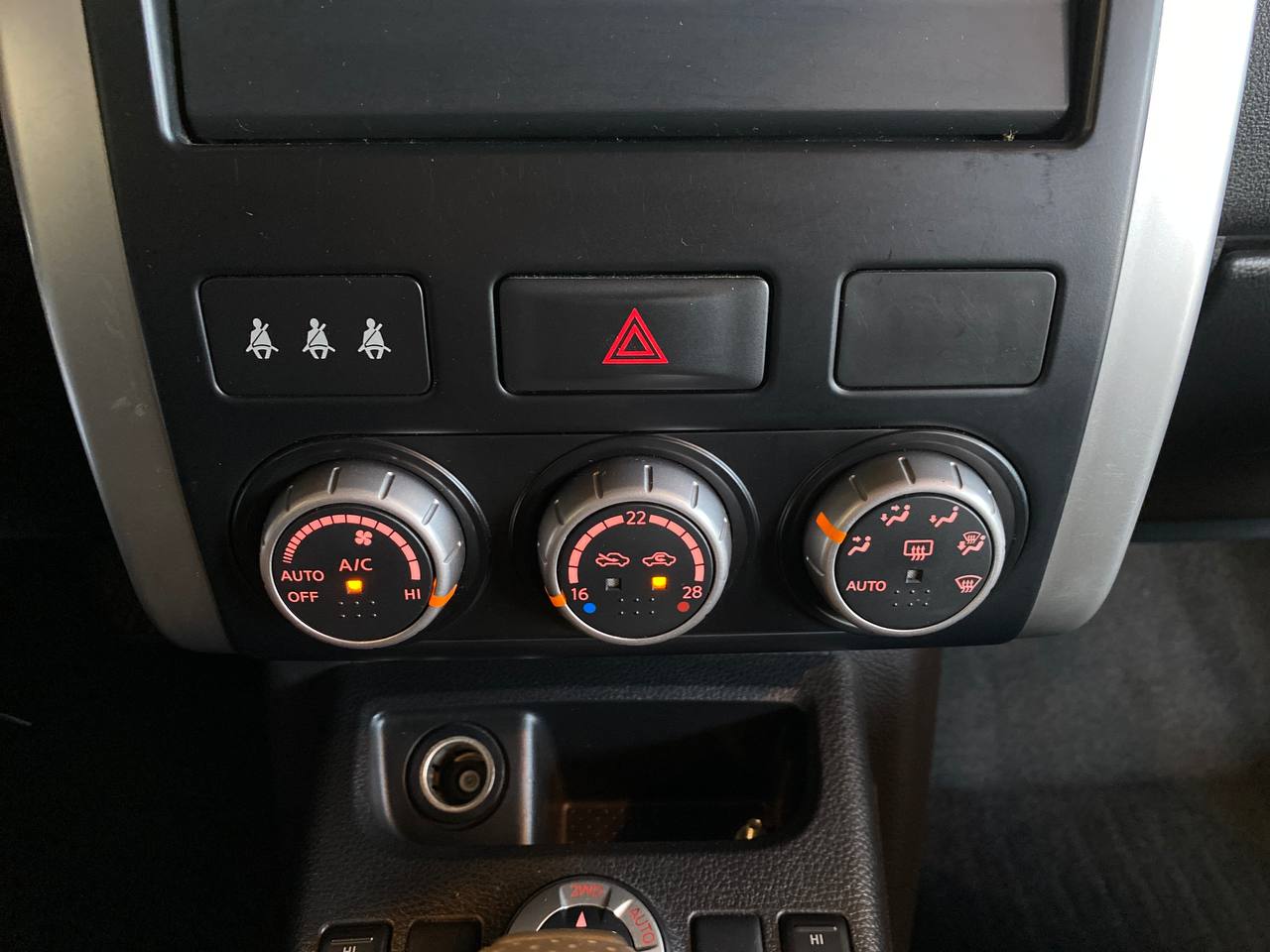 NISSAN X-TRAIL
