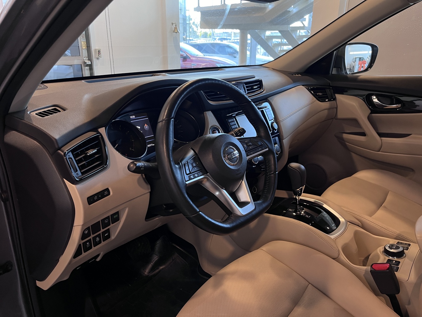 NISSAN X-TRAIL