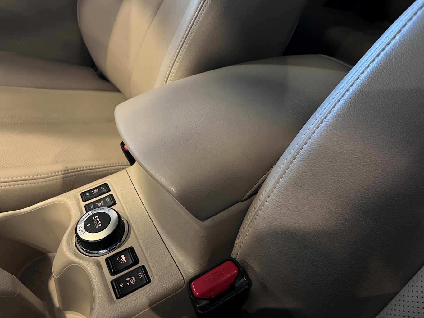 NISSAN X-TRAIL