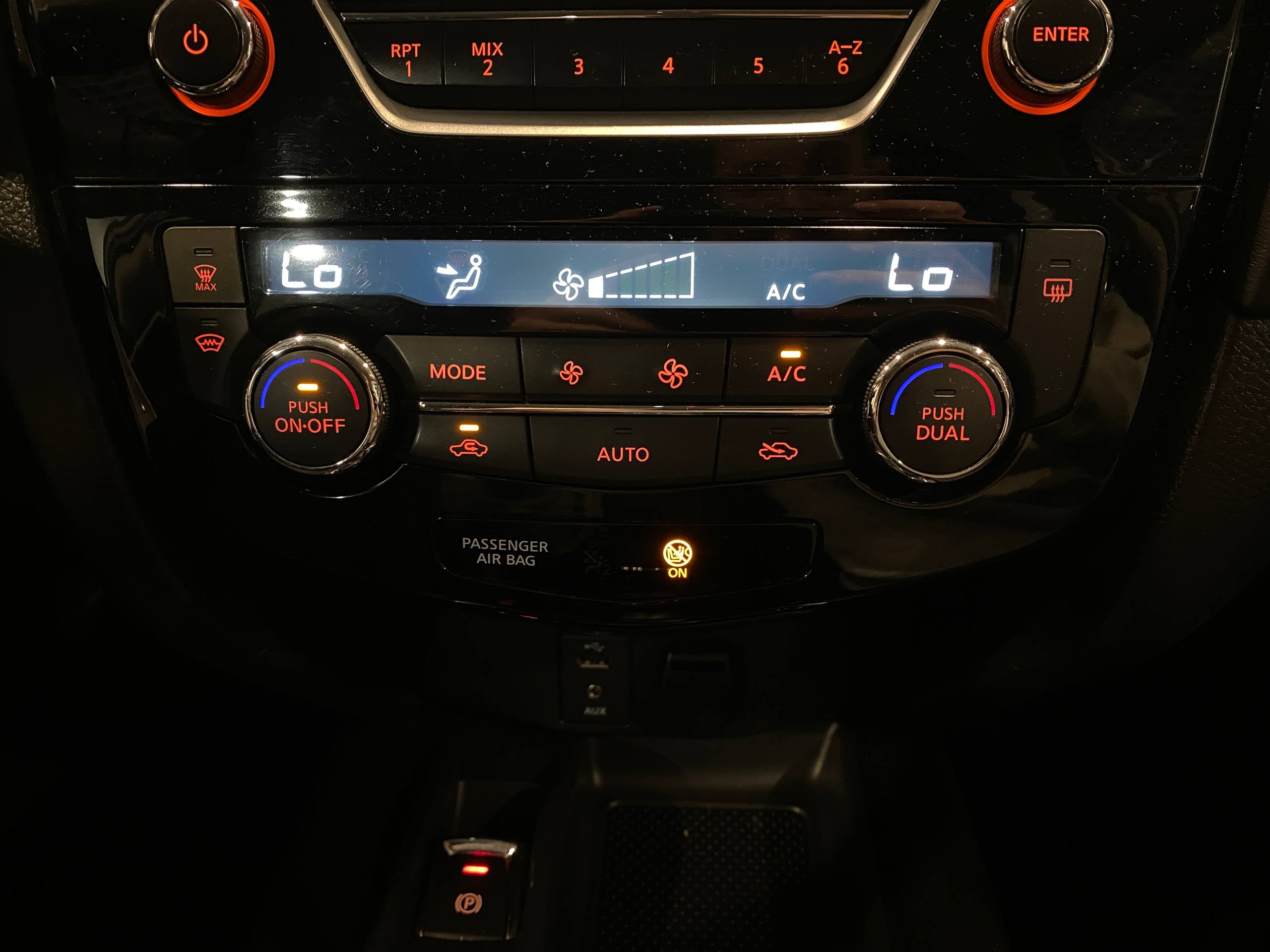 NISSAN X-TRAIL