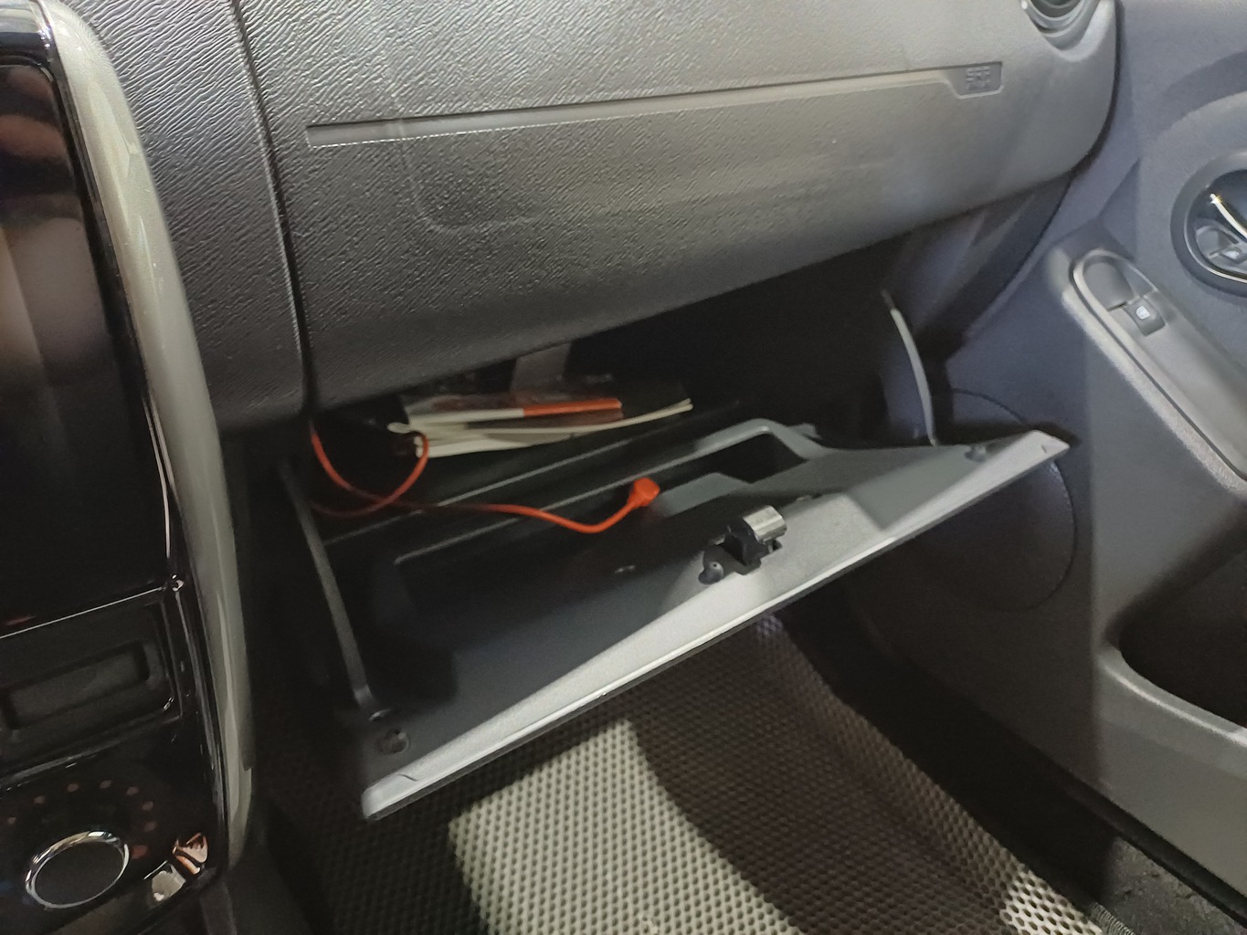 NISSAN TERRANO