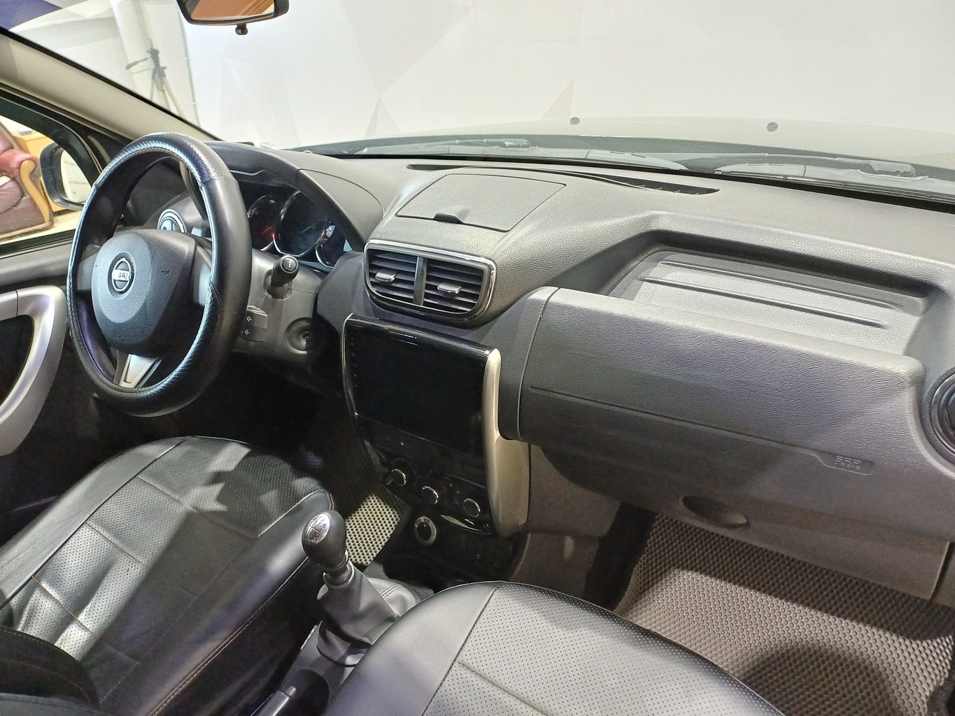 NISSAN TERRANO