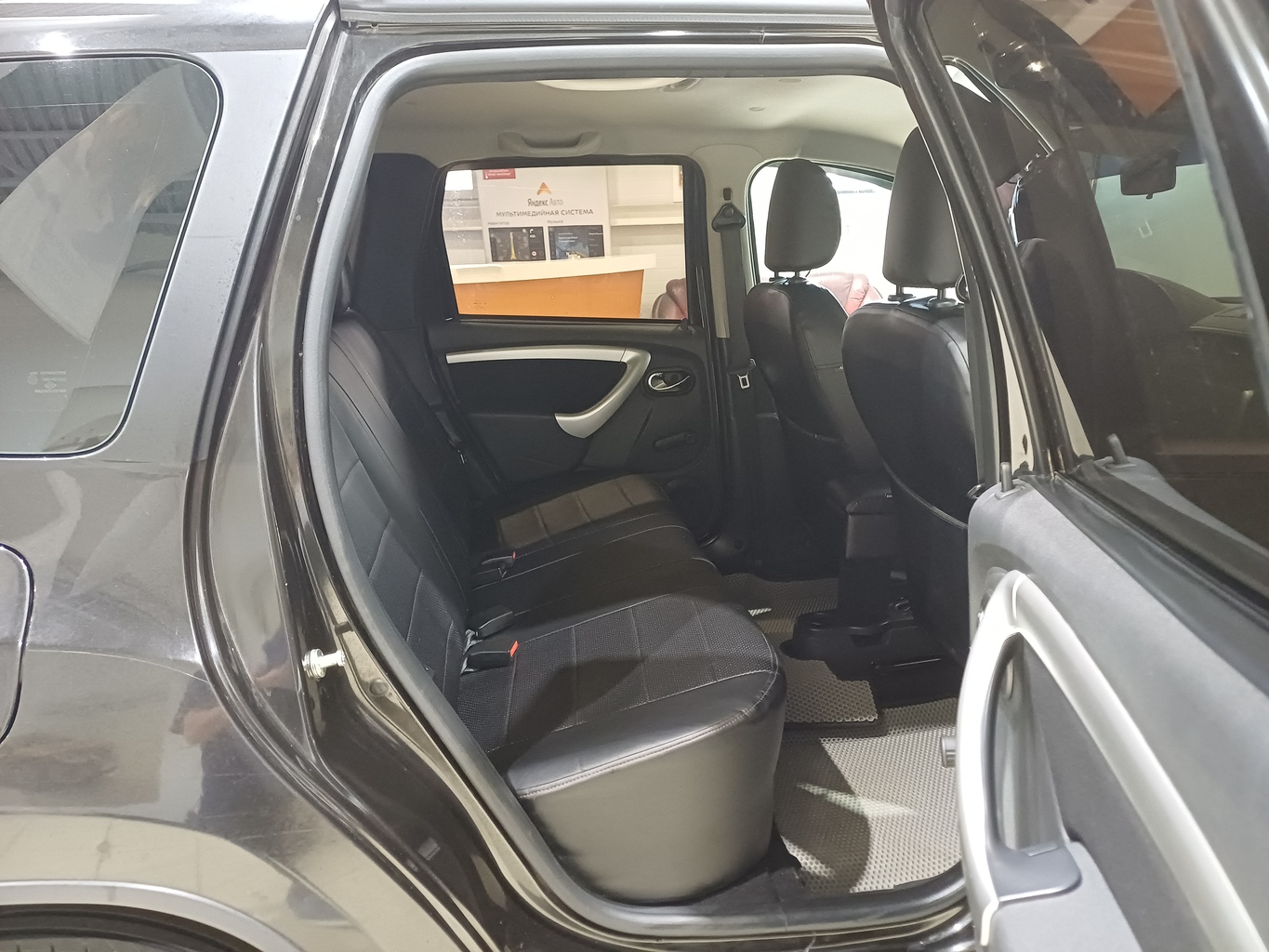NISSAN TERRANO
