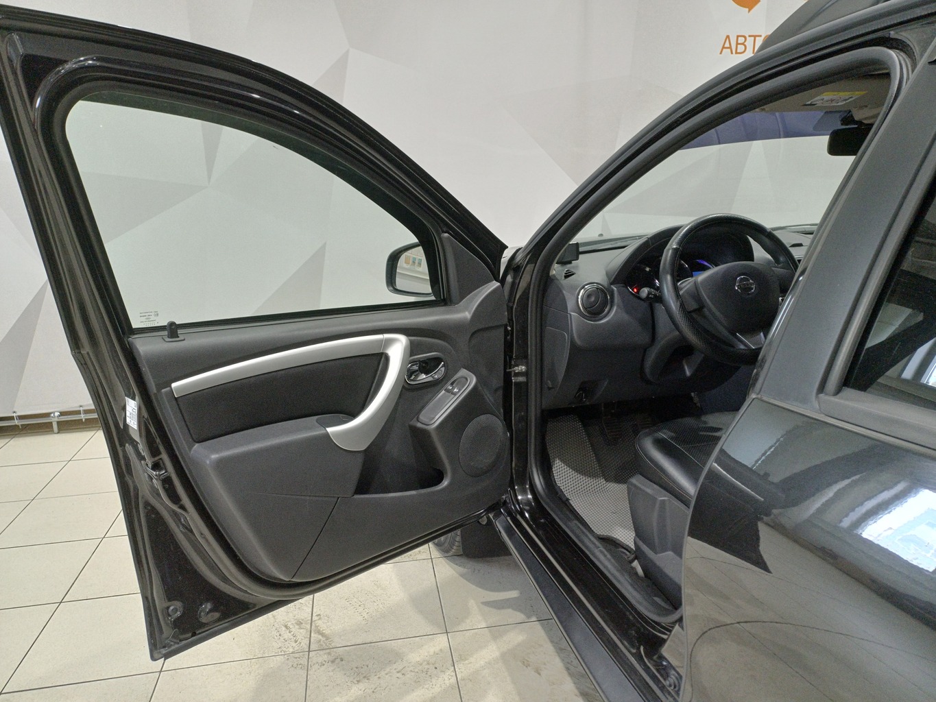 NISSAN TERRANO