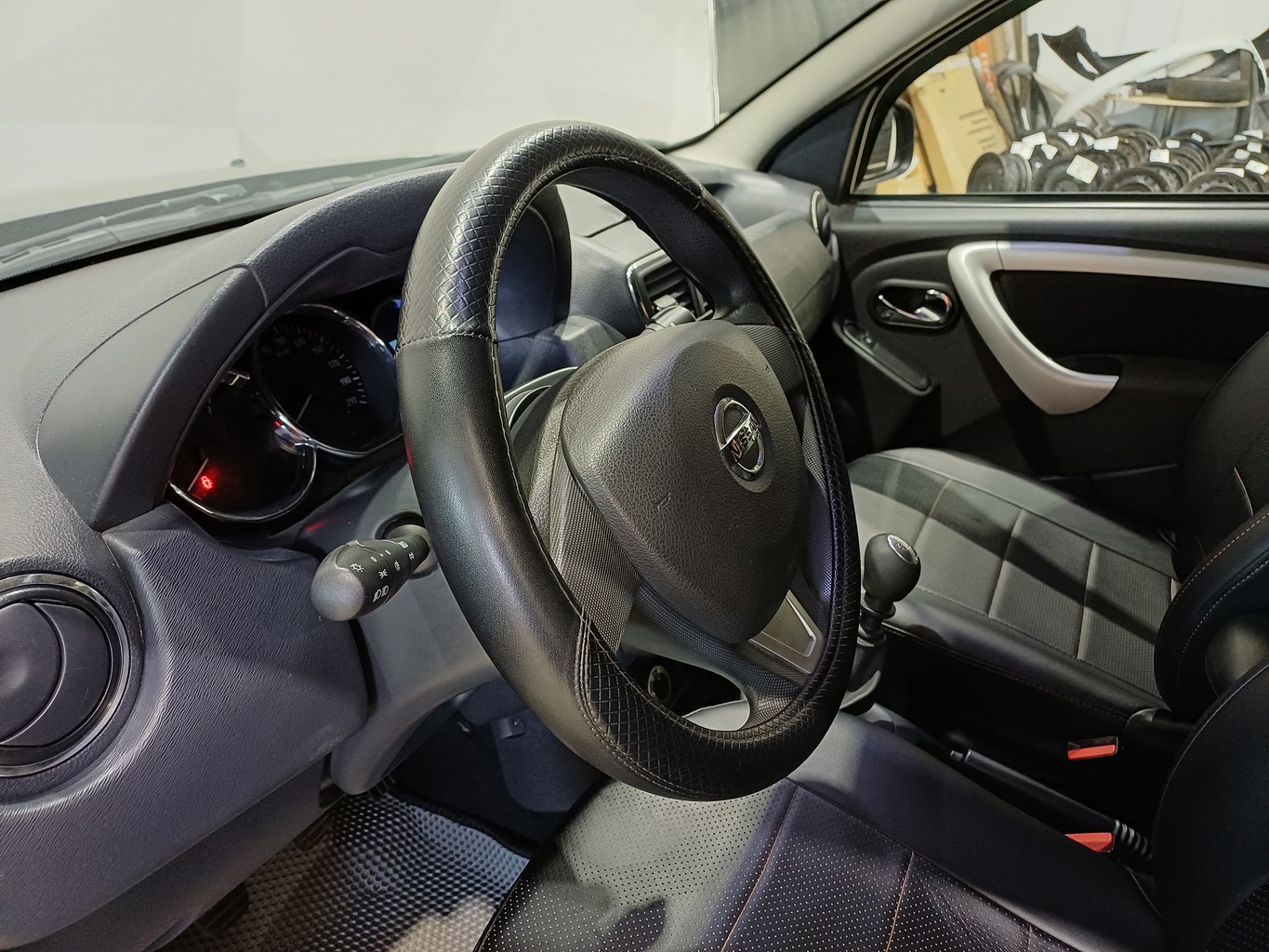 NISSAN TERRANO