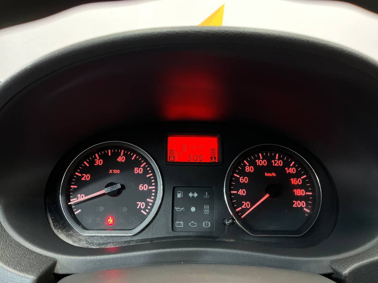 NISSAN ALMERA