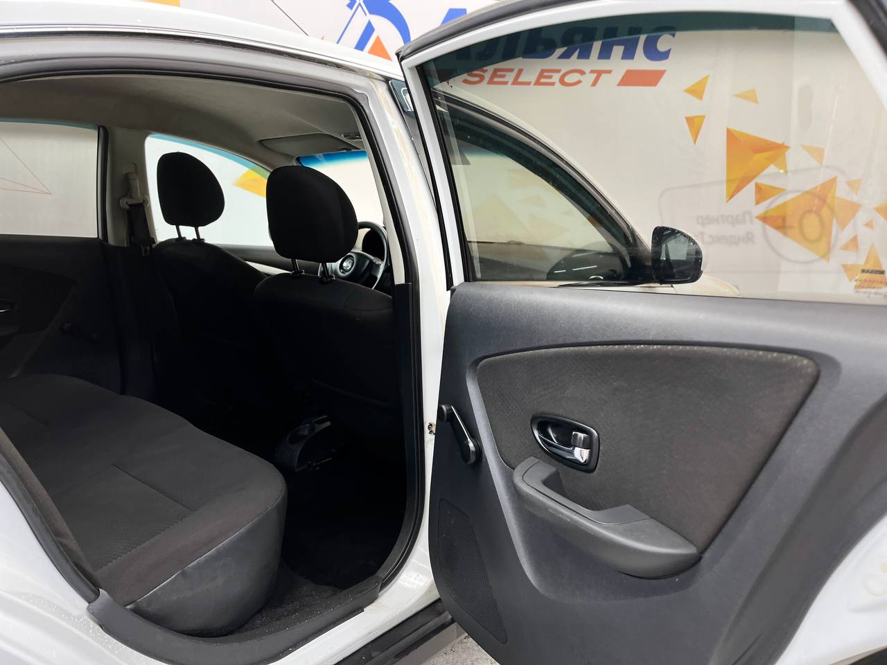 NISSAN ALMERA