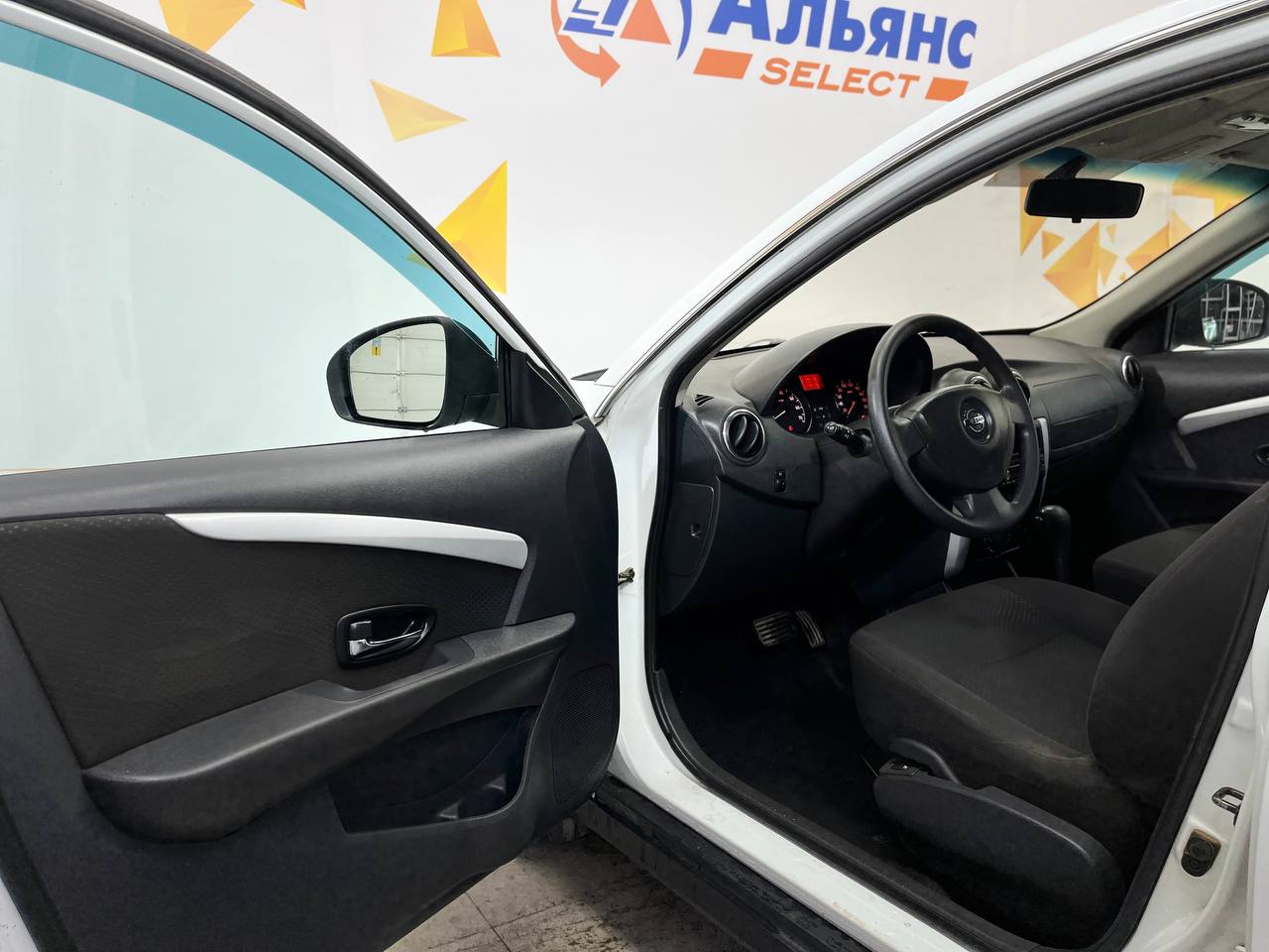 NISSAN ALMERA