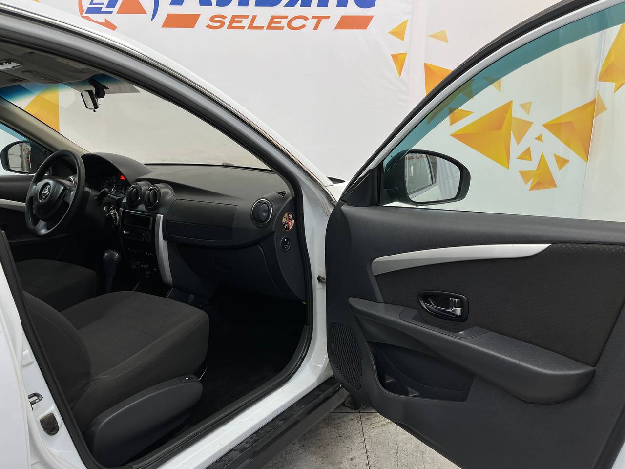 NISSAN ALMERA