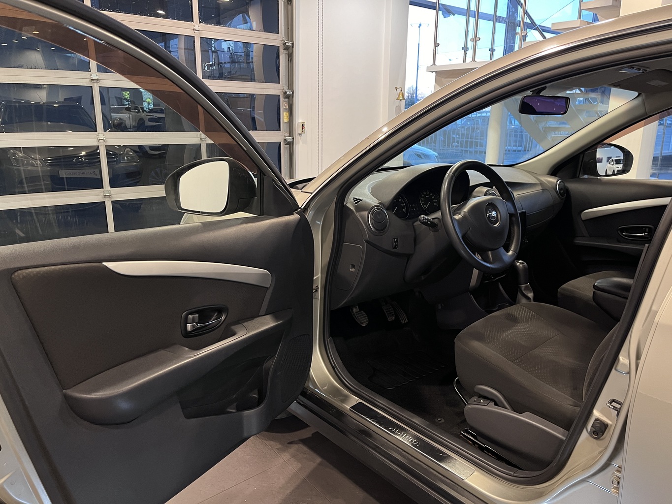 NISSAN ALMERA