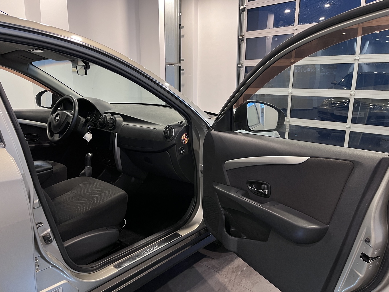 NISSAN ALMERA