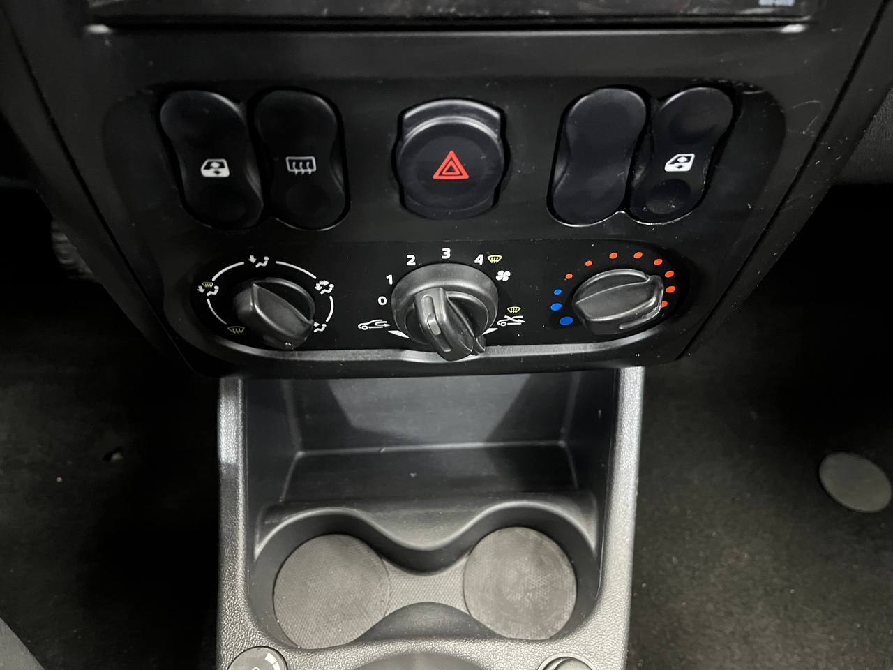 NISSAN ALMERA
