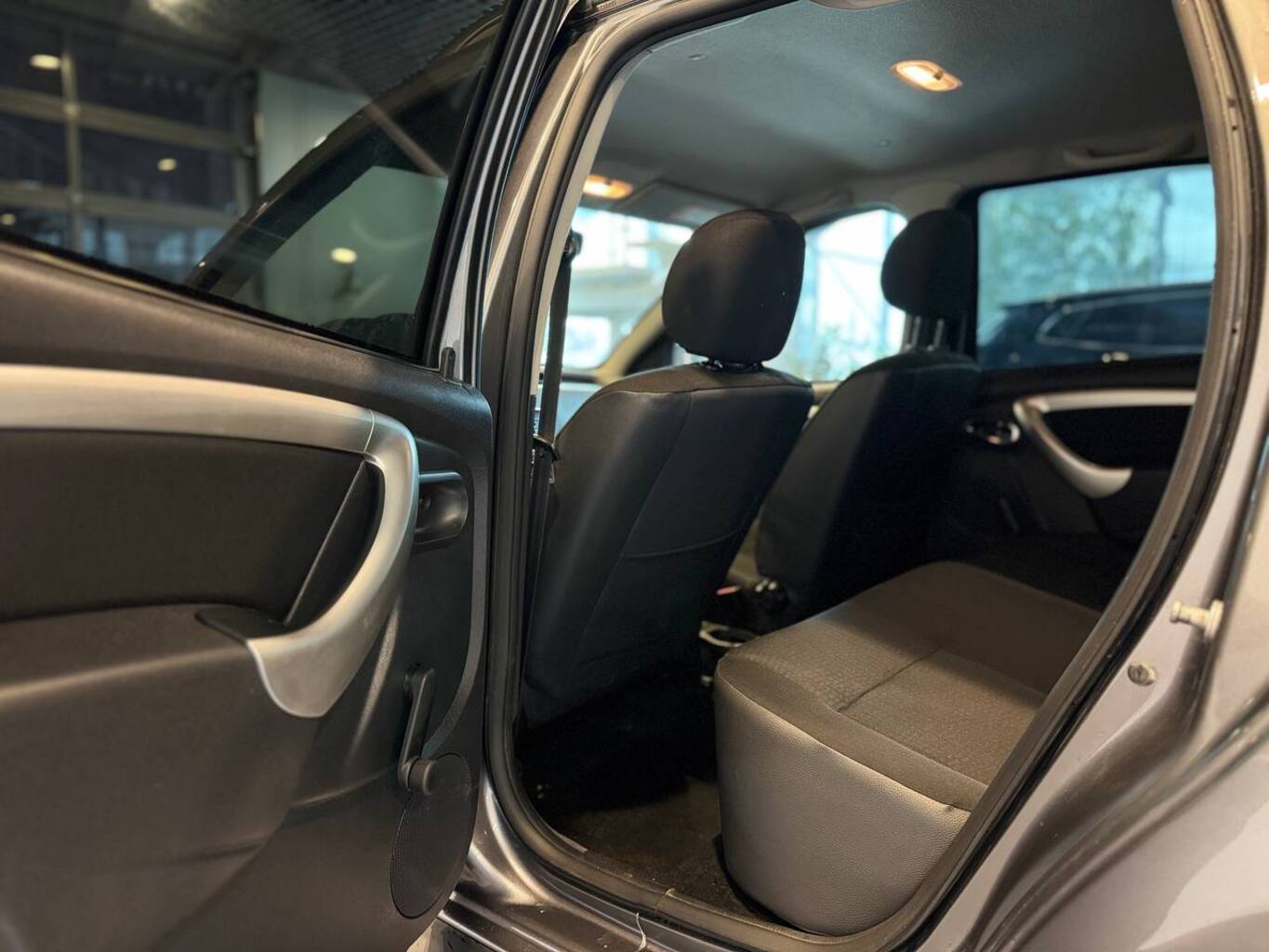 NISSAN TERRANO