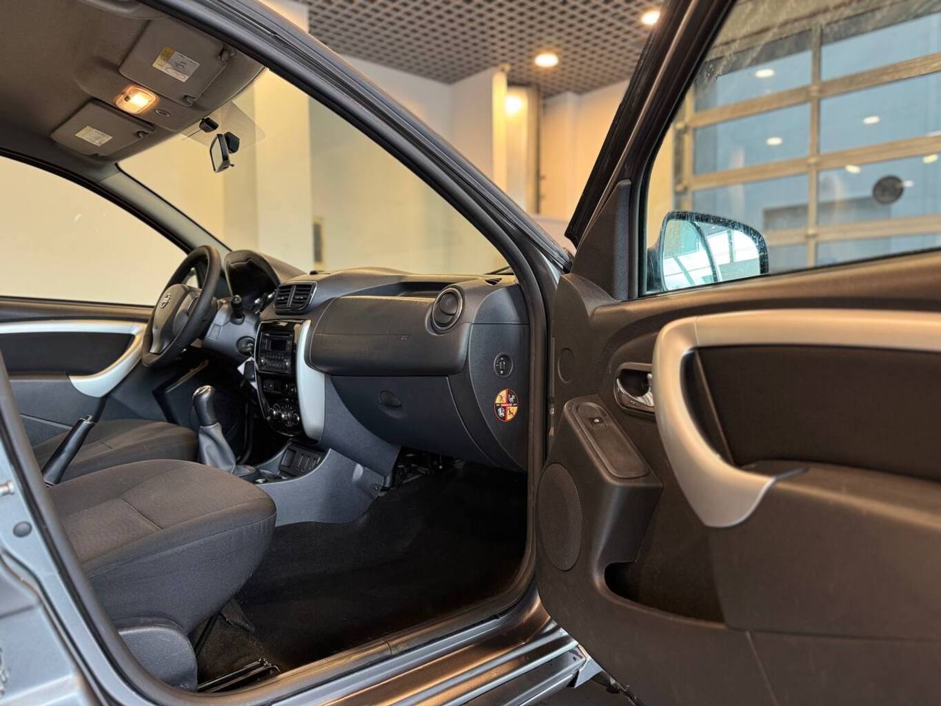 NISSAN TERRANO