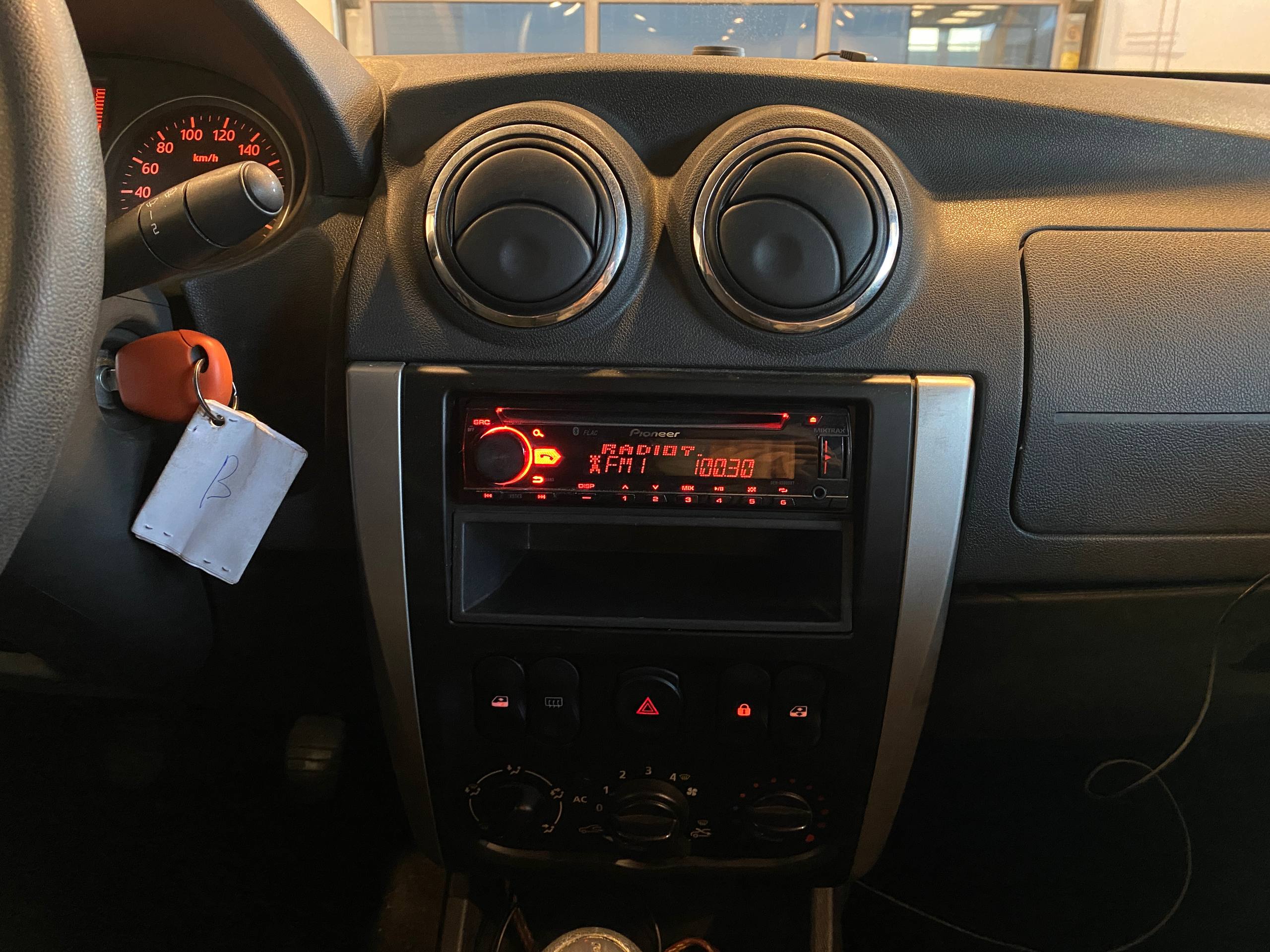 NISSAN ALMERA