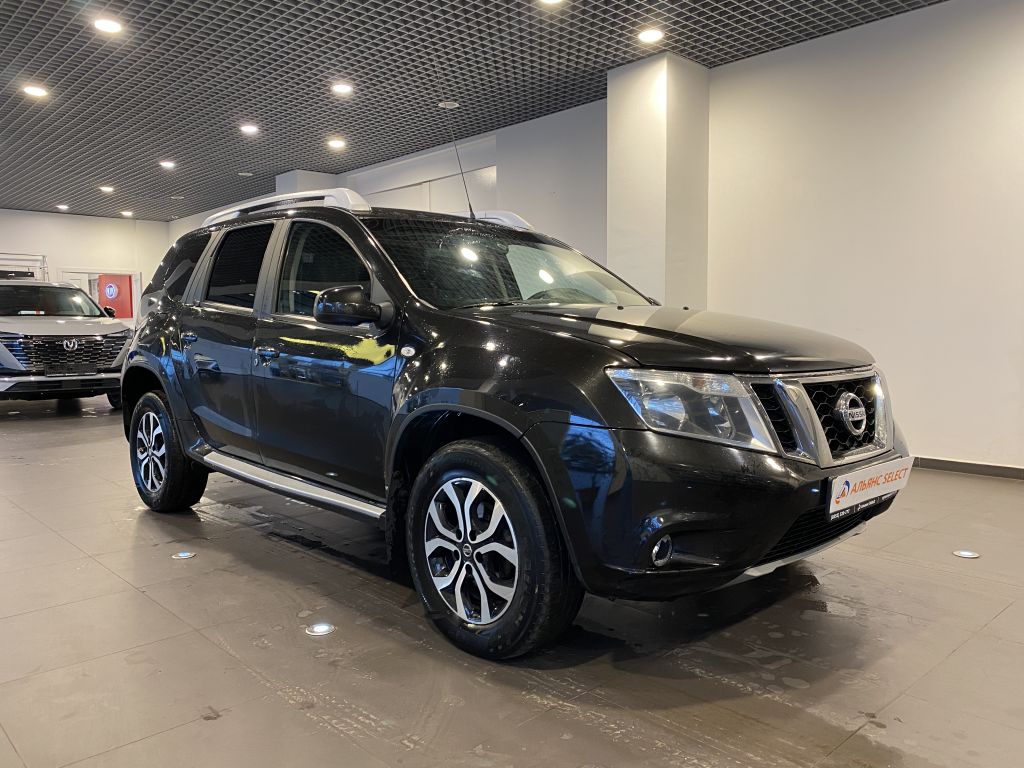 NISSAN TERRANO