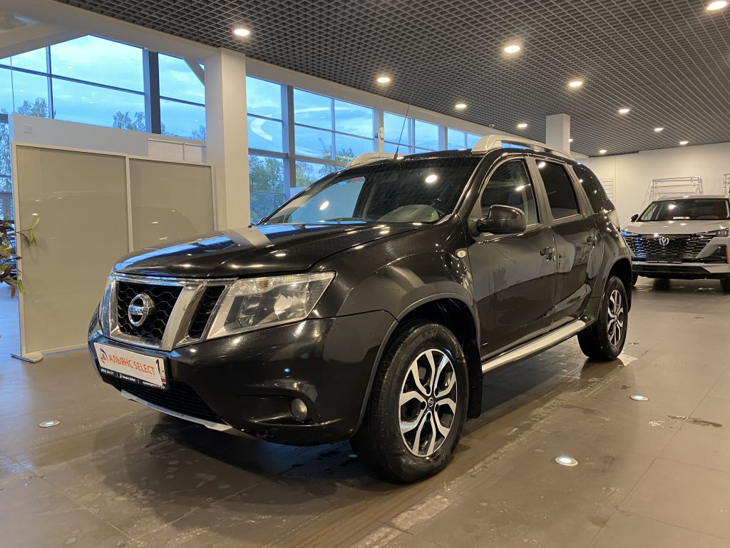 NISSAN TERRANO