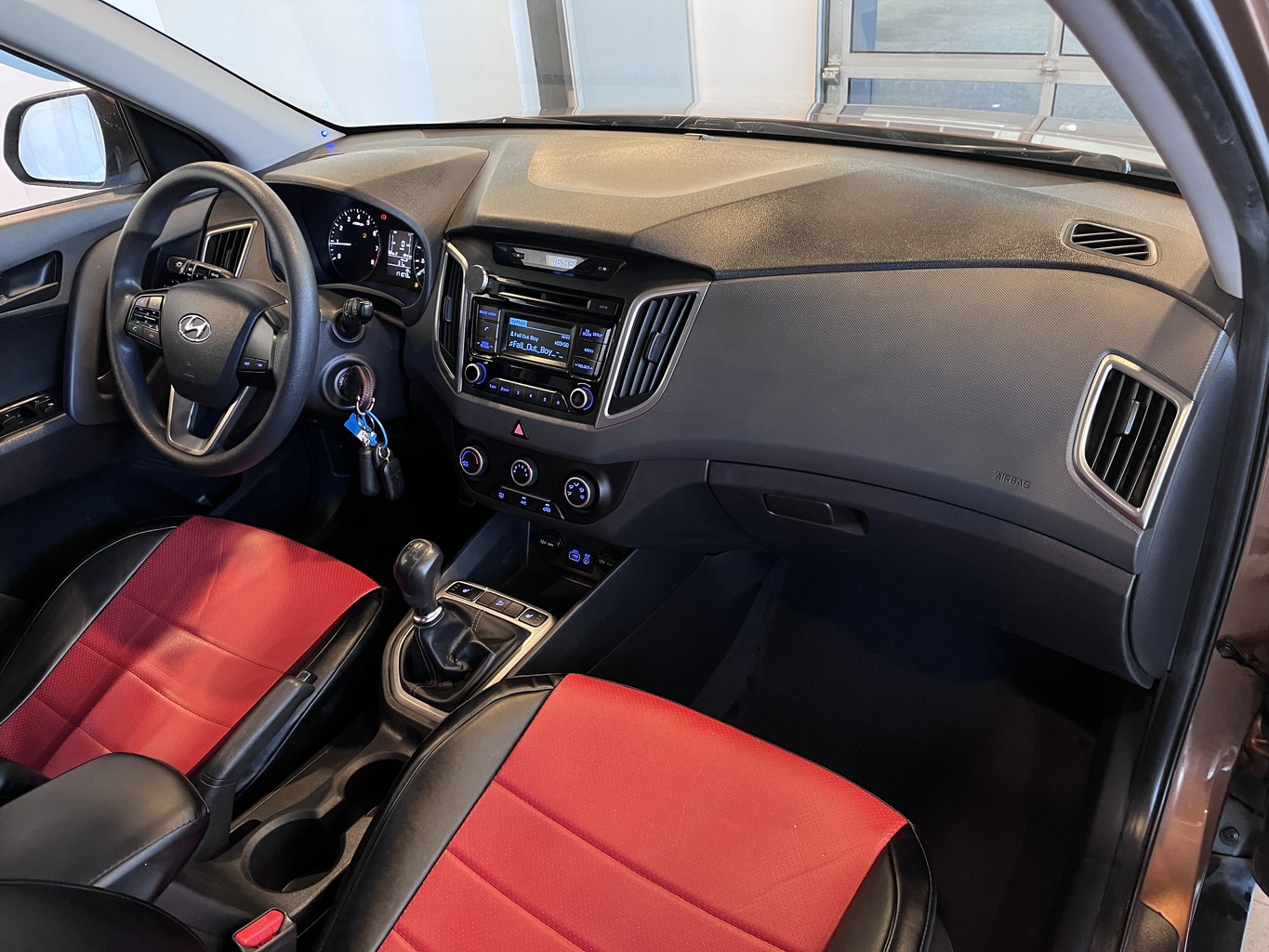 HYUNDAI CRETA