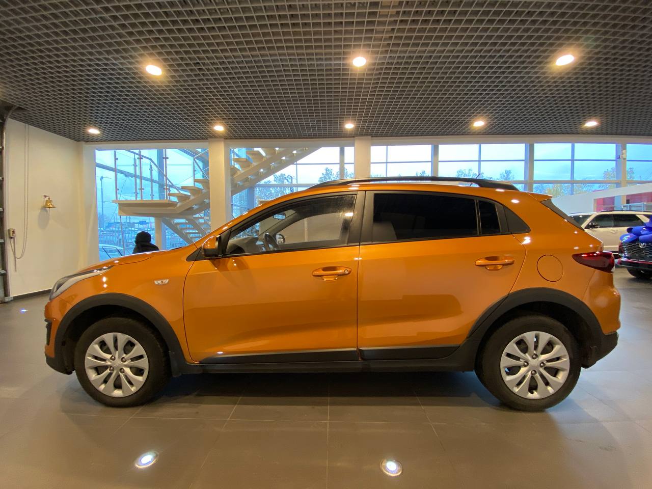 KIA RIO X-LINE