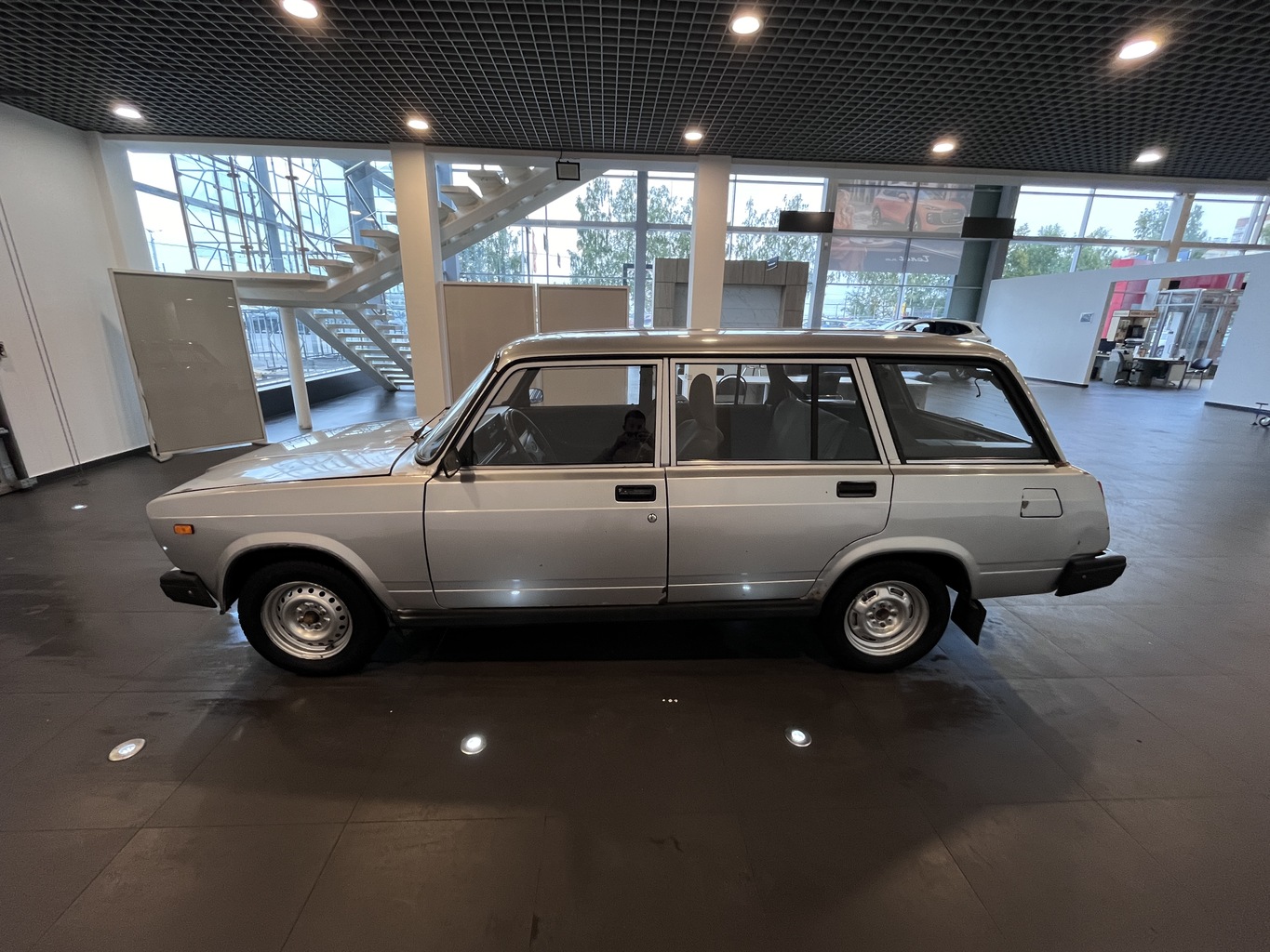LADA 2104