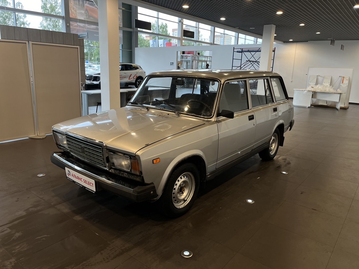 LADA 2104