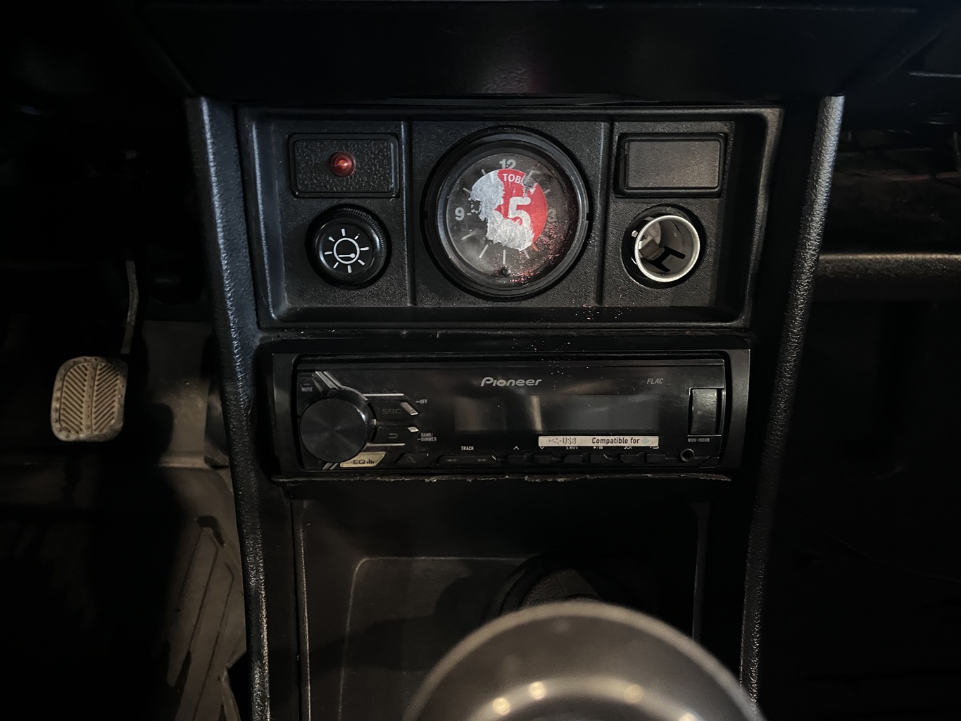 LADA 2104