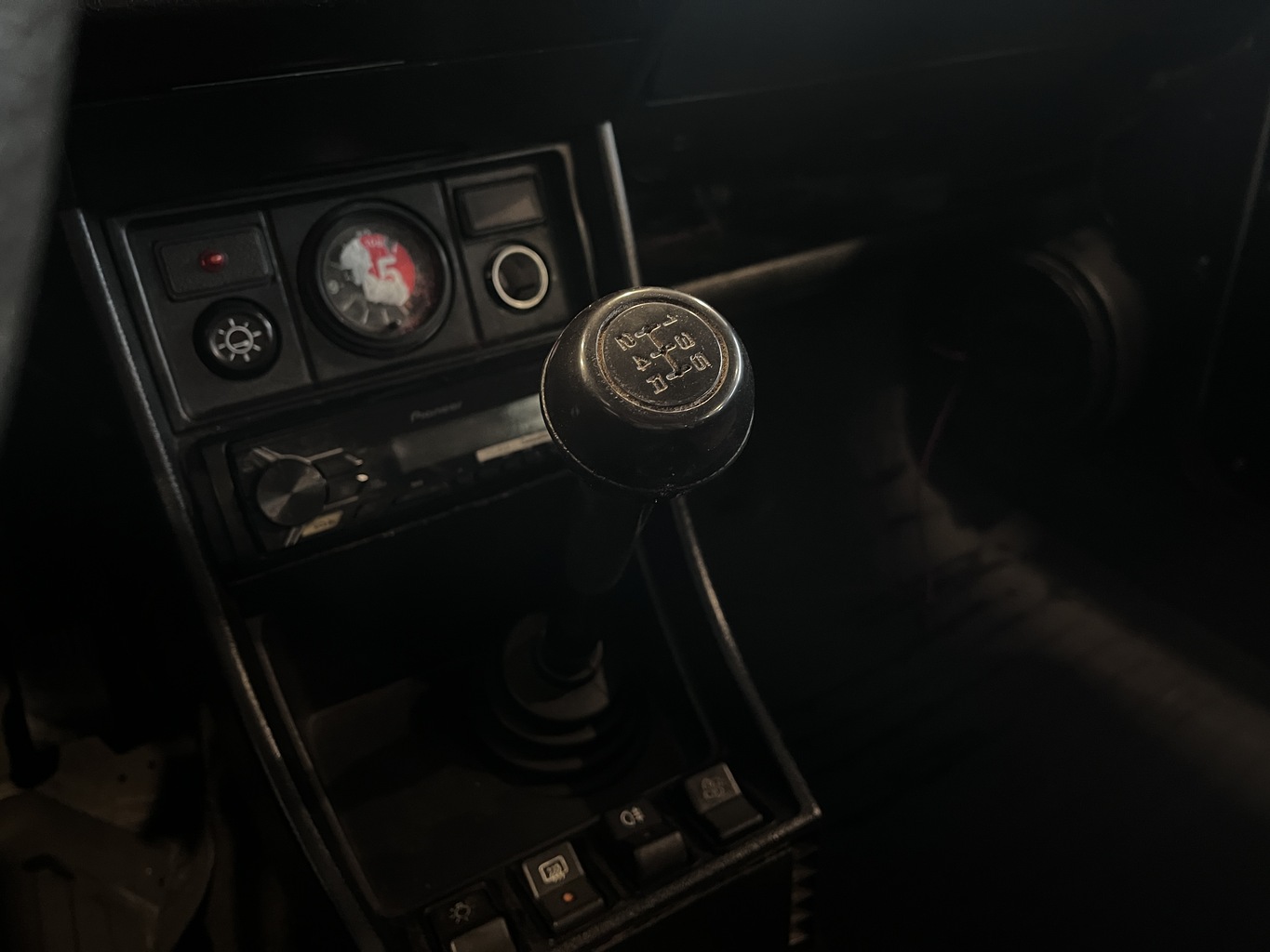 LADA 2104