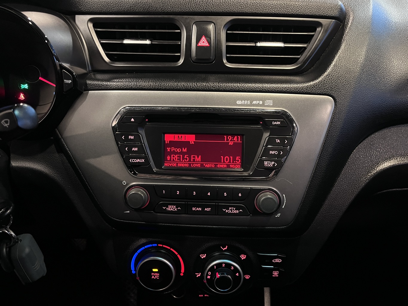 KIA RIO