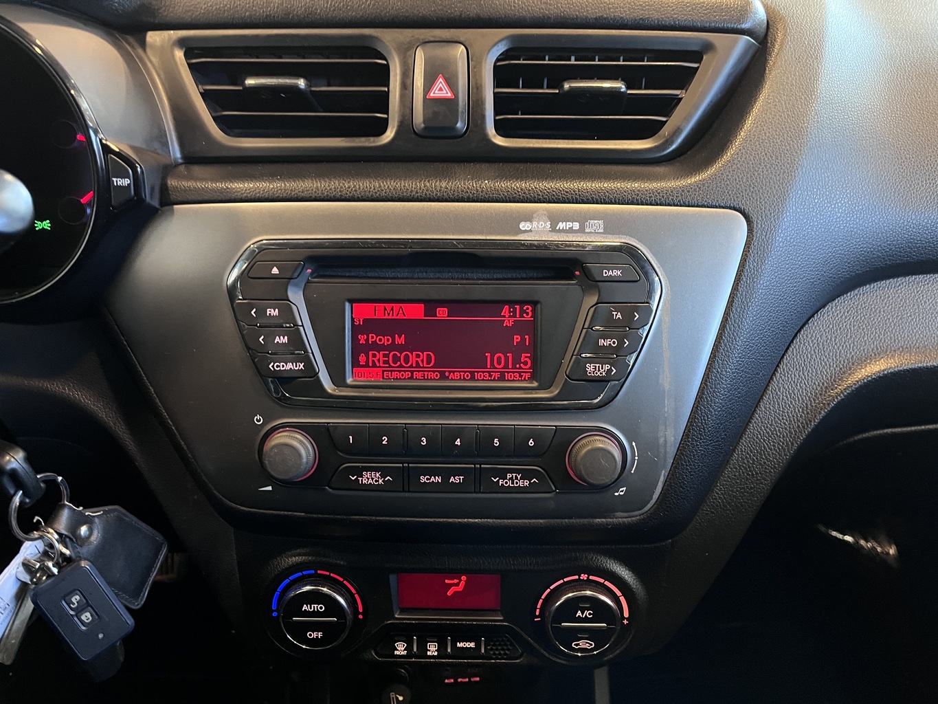 KIA RIO
