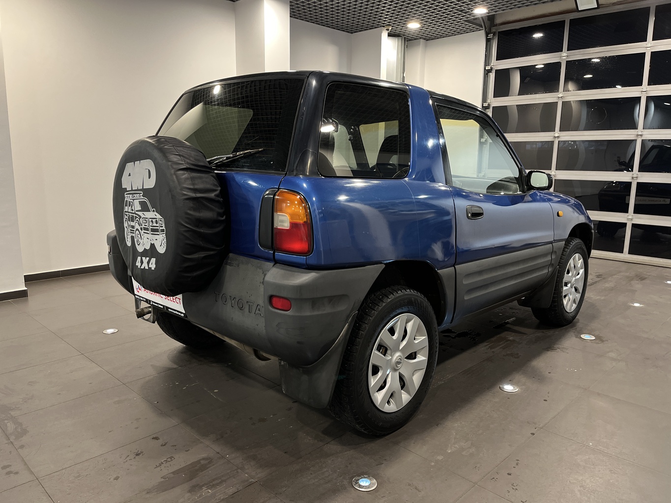 TOYOTA RAV4