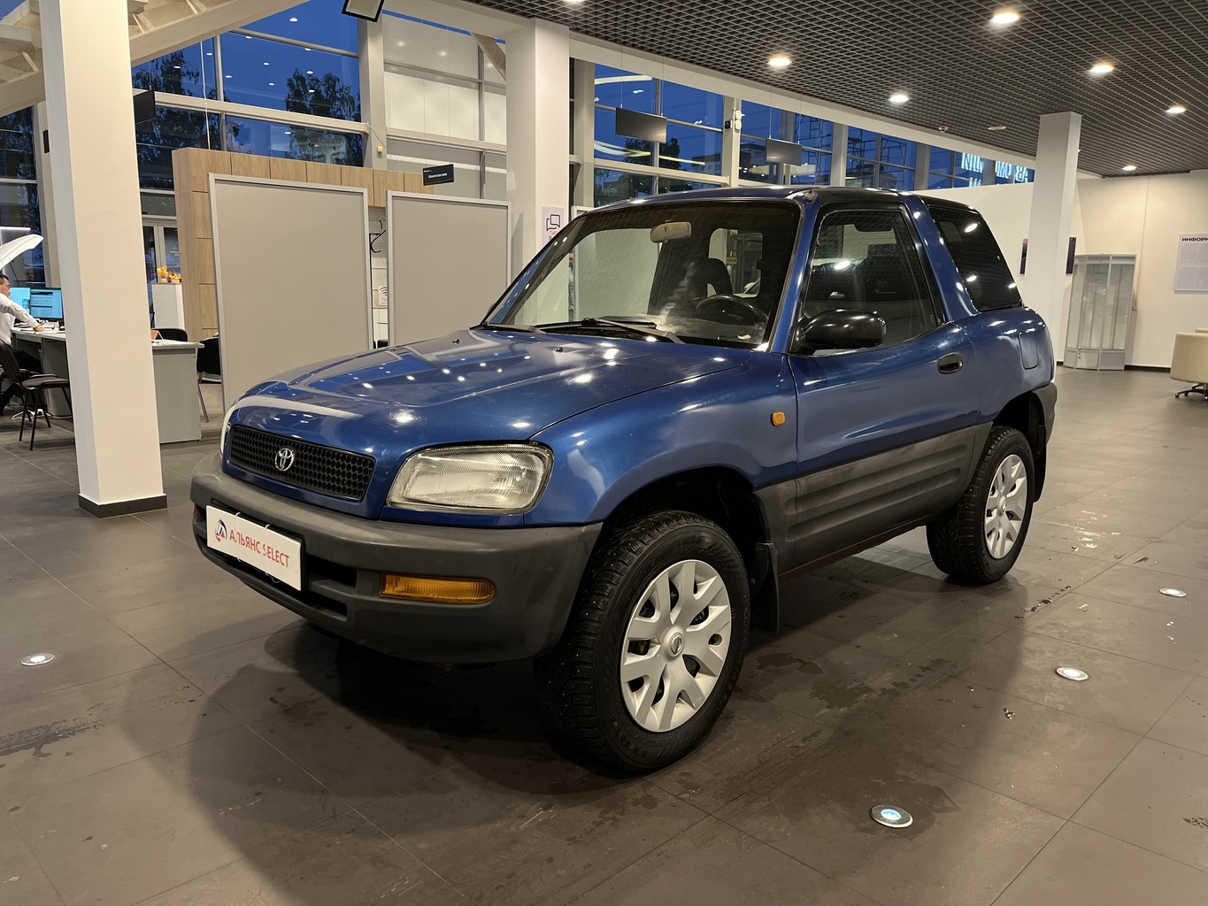 TOYOTA RAV4